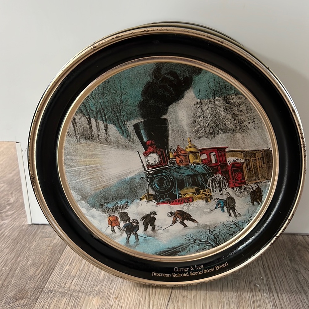 Currier & Ives Metal tin